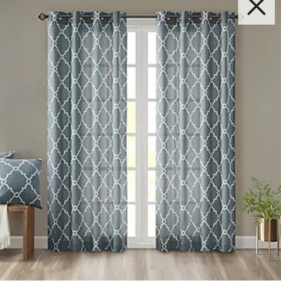 Madison Park Saratoga Print (2) window panels 50”Wx 95”L light filtering - Picture 5 of 5